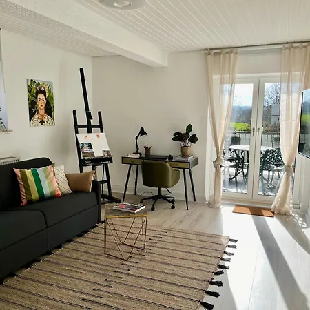 Holideis - Art-apartment - 3min To - Big Terrace - 2 Bedrooms Apartment Monschau