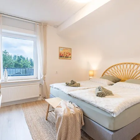 Apartment Holideis - Art-apartment - 3min To - Big Terrace - 2 Bedrooms