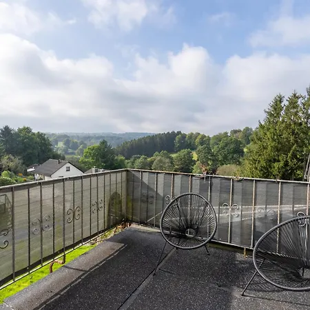 Holideis - Art-apartment - 3min To - Big Terrace - 2 Bedrooms Monschau