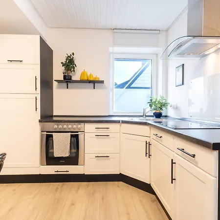 Holideis - Art-apartment - 3min To - Big Terrace - 2 Bedrooms * Monschau