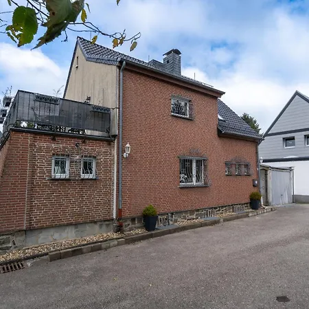 Holideis - Art-apartment - 3min To - Big Terrace Appartement *